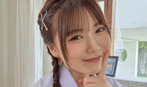 Mio Ishikawa จากสาวลุคหวานผู้เต็มไปด้วยเสน่ห์ สู่ไอคอนความน่ารักแห่งยุค ที่ทั้งวงการญี่ปุ่นจับตามองและแฟน ๆ พร้อมเทหัวใจให้แบบถอนตัวไม่ขึ้น